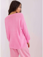 Klasický růžový svetr volného střihu