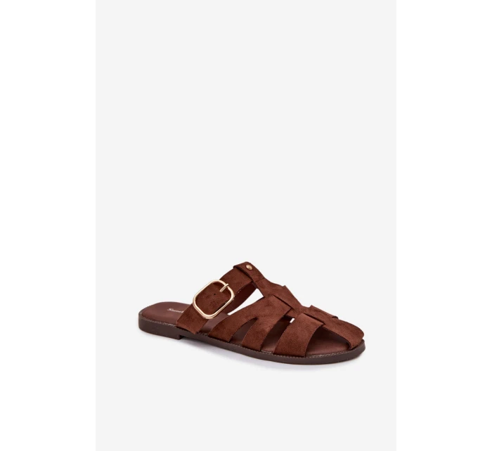 Dámské nazouváky na ploché podrážce s pásky a zlatou sponou Bežové model 22032105 - Boto