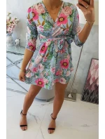 Modré květinové šaty s vázáním v pase Modré květinové šaty s vázáním v pase