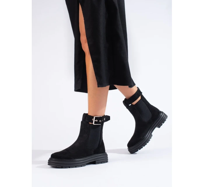 Pohodlné kotníčkové boty dámské černé na plochém podpatku Pohodlné kotníčkové boty dámské černé na plochém podpatku