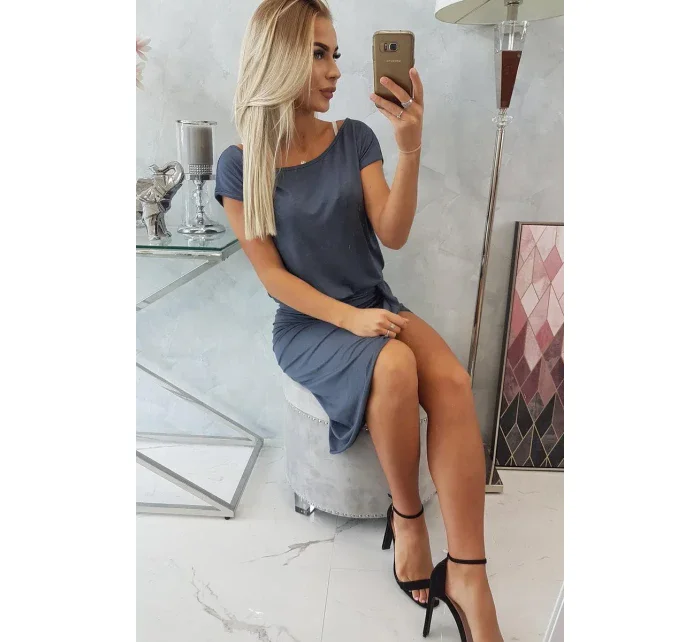 Asymetrické grafitové šaty