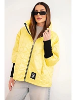 Dámská jarní prošívaná bunda s ozdobným model 22040176 a zipem žlutá - K-Fashion