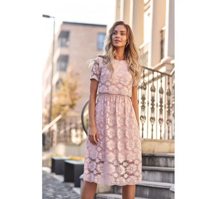 M405 krajkové midi šaty s výstřihem - růžové