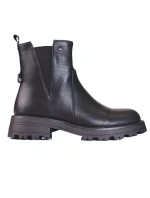 Komfortní černé  kotníčkové boty dámské na plochém podpatku