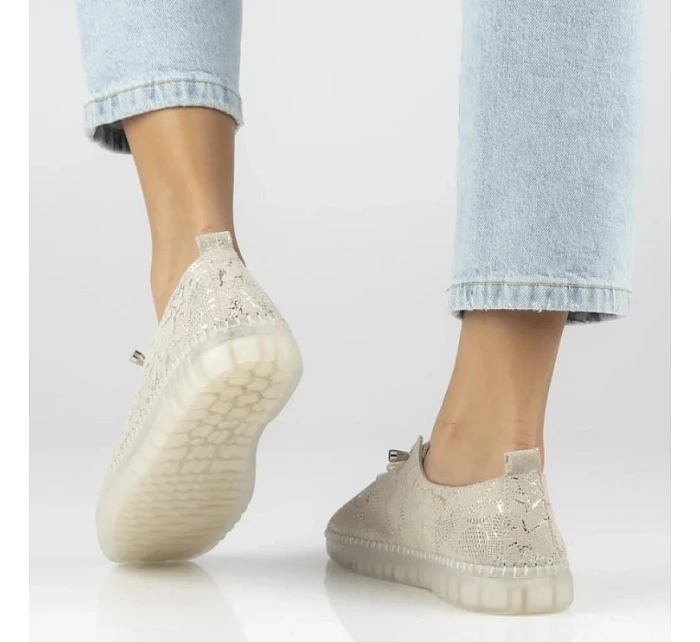 béžové kožené polobotky s podrážkou model 22097355 - FILIPPO béžové kožené polobotky s podrážkou model 22097355 - FILIPPO