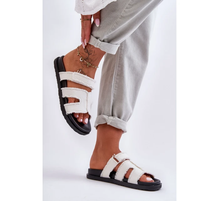 Dámské látkové sandály s lemovkou bílou model 21628614 - Boto Dámské látkové sandály s lemovkou bílou model 21628614 - Boto