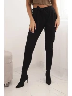 Dámské bavlněné kalhoty s v pase a nohavicí černé model 21768708 - K-Fashion Dámské bavlněné kalhoty s v pase a nohavicí černé model 21768708 - K-Fashion