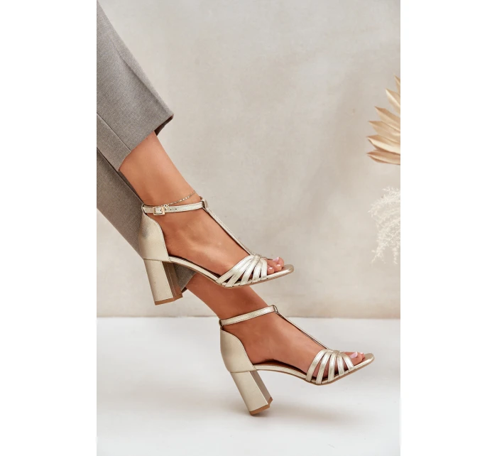 Sandály Z Přírodní Kůže Na Podpatku Laura Messi 2766