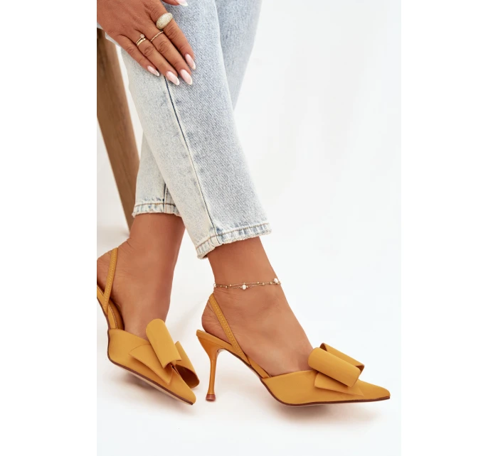 Podpatky s odhalenými a mašlí Žluté model 21915059 - Boto