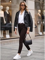 Jeansy damskie z paskiem mom fit brązowe FashionStreet UY3127 Jeansy damskie z paskiem mom fit brązowe FashionStreet UY3127