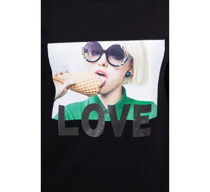 Šaty s potiskem model 18744034 černé - K-Fashion Šaty s potiskem model 18744034 černé - K-Fashion