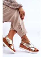 kožené sandály na klínu Zlaté model 21617433 - Zazoo kožené sandály na klínu Zlaté model 21617433 - Zazoo