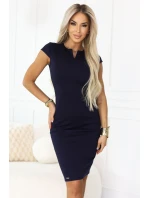 model 21943494 Smyslné tužkové šaty s krátkými rukávy a ozdobným výstřihem tmavě modré - numoco