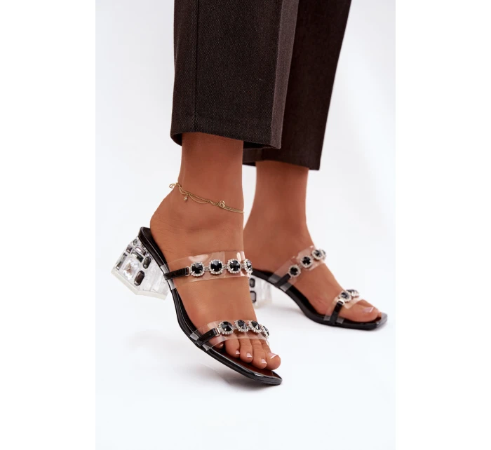 Dámské pantofle s krystaly D&A model 21900375 Černé - S.Barski Dámské pantofle s krystaly D&A model 21900375 Černé - S.Barski