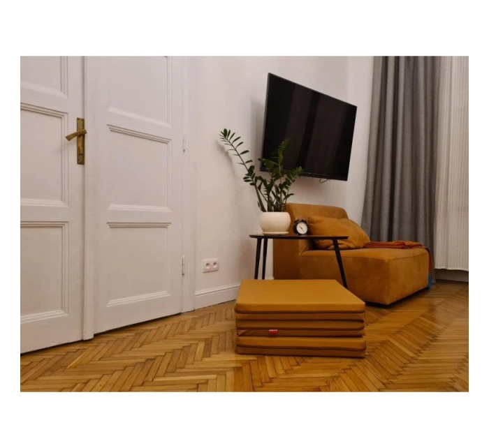 SKLÁDACÍ GYMNASTICKÁ MATRACE HNĚDÁ 180CM BENCHK SKLÁDACÍ GYMNASTICKÁ MATRACE HNĚDÁ 180CM BENCHK