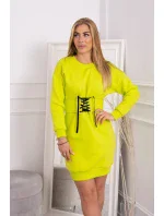 Zateplené šaty s ozdobným páskem pistácie