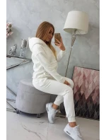 Izolovaná sada s ozdobnou kapsou ecru Izolovaná sada s ozdobnou kapsou ecru