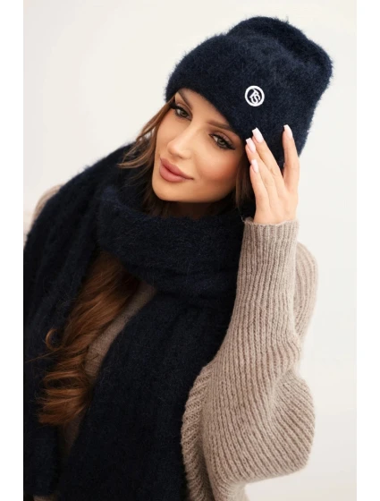 Dámská souprava čepice a dlouhý šál z měkké příze modrý