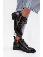 Lakované kožené dámské botky D&A – černé Lakované kožené dámské botky D&A – černé