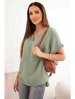 Dámská bavlněná oversize halenka s výstřihem do V a krajkou khaki Dámská bavlněná oversize halenka s výstřihem do V a krajkou khaki