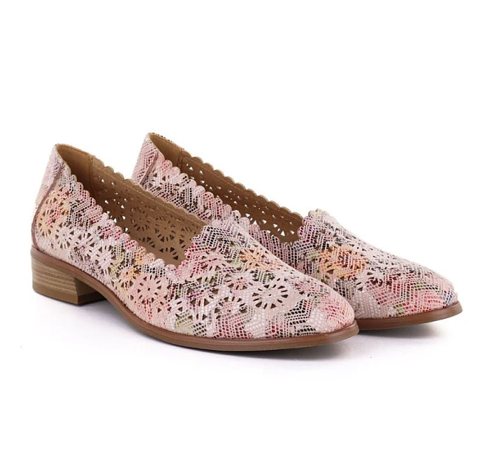 Dámská prolamovaná vícebarevná obuv model 22097112 - Potocki Dámská prolamovaná vícebarevná obuv model 22097112 - Potocki