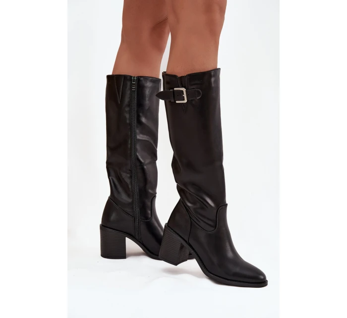 Dámské kozačky na podpatku s přezkou černé model 21744576 - Boto