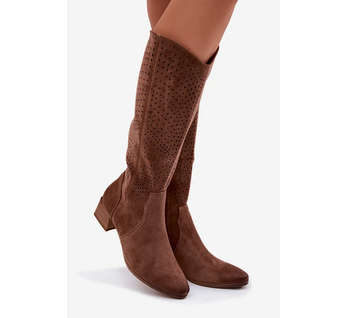 Dámské perforované kozačky na nízkém podpatku Vinceza 58637 světle hnědé