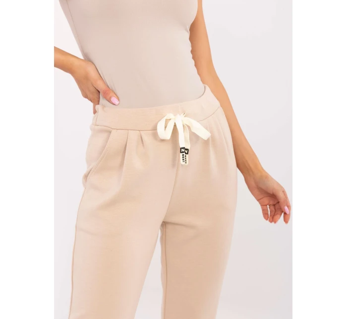 Kalhoty DHJ SP model 20877970 béžové - FPrice Kalhoty DHJ SP model 20877970 béžové - FPrice