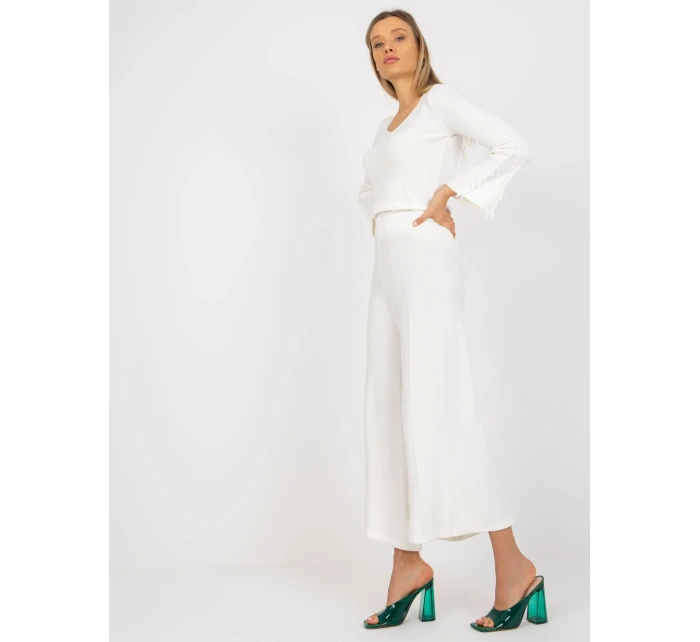 Kalhoty VI SP 20261.32X ecru Kalhoty VI SP 20261.32X ecru