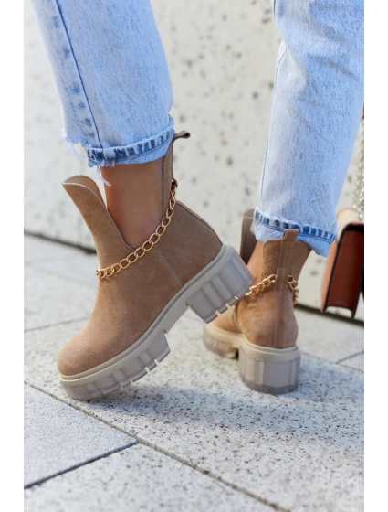 Módní semišové kozačky s střihem Camel model 21578644 Me - Boto Módní semišové kozačky s střihem Camel model 21578644 Me - Boto