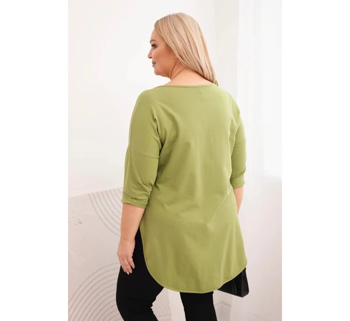 Dámská bavlněná blůza Plus Size s výstřihem do V a ohrnutým rukávem olivová Dámská bavlněná blůza Plus Size s výstřihem do V a ohrnutým rukávem olivová