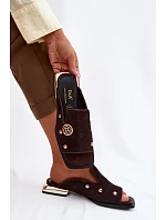 Semišové pantofle s zlatými ozdobami D&A model 22100293 Čokoládové - S.Barski Semišové pantofle s zlatými ozdobami D&A model 22100293 Čokoládové - S.Barski