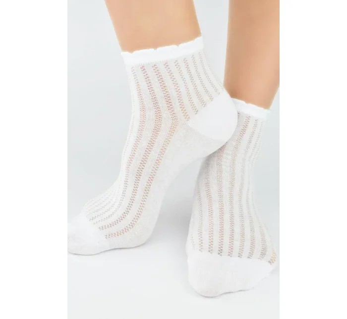 ŽAKÁROVÉ ŽEBROVANÉ PONOŽKY SB120