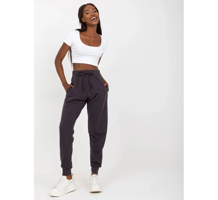 B 005 tepláky.53 grafit