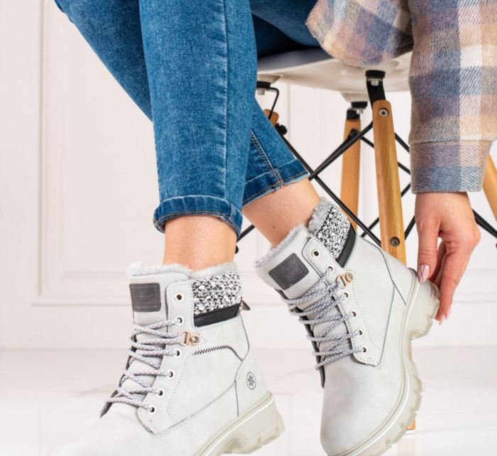 Trendy  kotníčkové boty dámské šedo-stříbrné na plochém podpatku