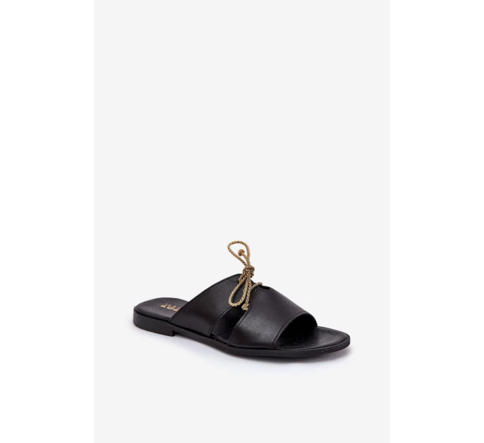 Dámské kožené sandály na plochém podpatku Zazoo 3022 černé