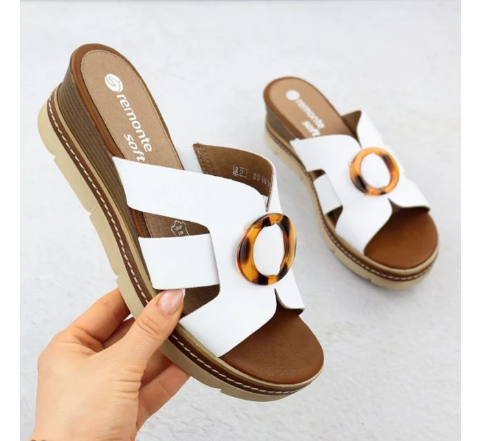 Dámské kožené žabky na platformě bílé model 21904783 - Remonte