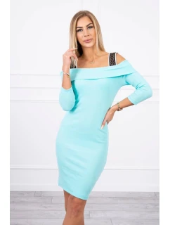 Mátové šaty se širokými ramínky