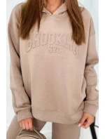 Izolovaná bavlněná souprava, mikina + kalhotami Brooklyn tmavě béžová Izolovaná bavlněná souprava, mikina + kalhotami Brooklyn tmavě béžová