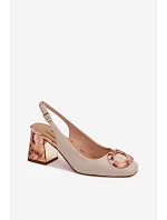 Kožené dámské sandály na podpatku s přezkou D&A model 22100324 Béžové - S.Barski Kožené dámské sandály na podpatku s přezkou D&A model 22100324 Béžové - S.Barski