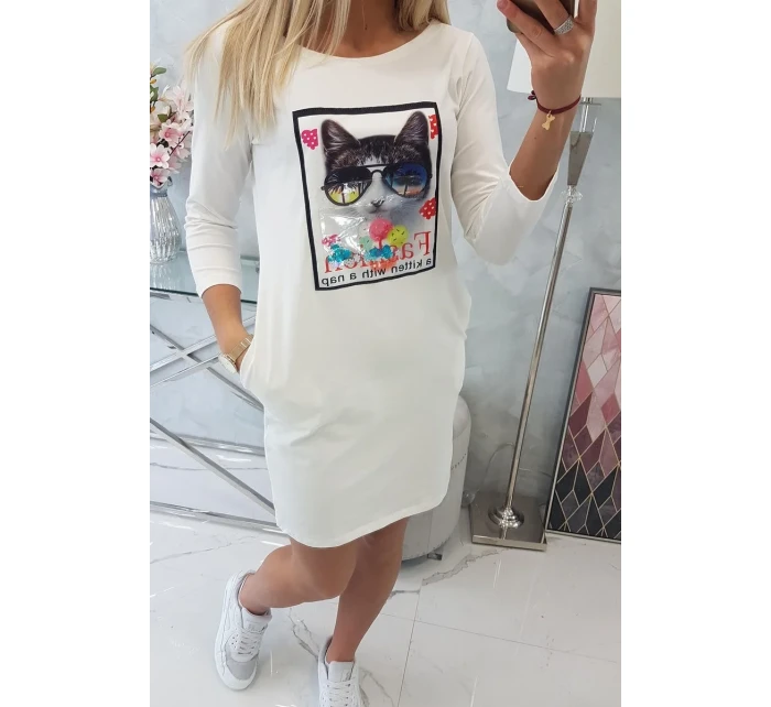 Šaty s 3D grafikou kočky ecru Šaty s 3D grafikou kočky ecru