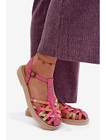 Kožené dámské sandály Ploché S Pásky model 22133494 Růžové - Maciejka