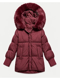 Zimowa kurtka damska z futerkiem przy kapturze bordowa (B6093/B6095-27)