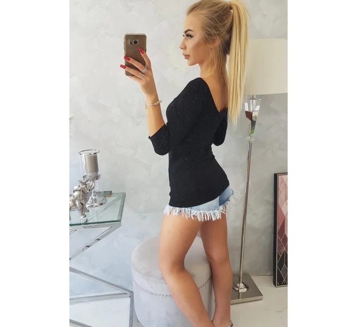 Halenka s kulatým výstřihem černá