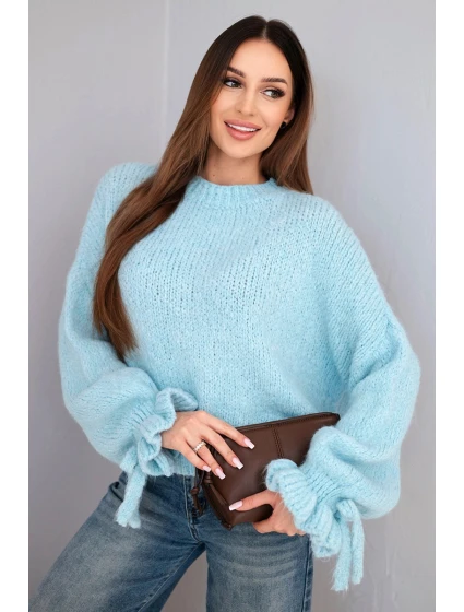 Dámský svetr s přídavkem s vzorem a ozdobnými rukávy modrý model 21857669 - K-Fashion Dámský svetr s přídavkem s vzorem a ozdobnými rukávy modrý model 21857669 - K-Fashion
