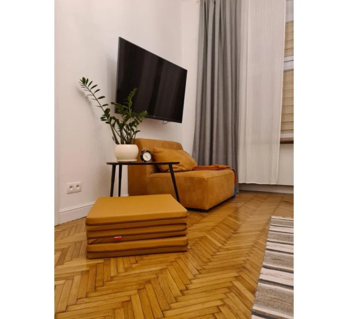 SKLÁDACÍ GYMNASTICKÁ MATRACE HNĚDÁ 180CM BENCHK SKLÁDACÍ GYMNASTICKÁ MATRACE HNĚDÁ 180CM BENCHK