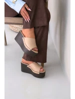 Dámské nazouváky na platformě s béžové model 21918817 - Boto Dámské nazouváky na platformě s béžové model 21918817 - Boto