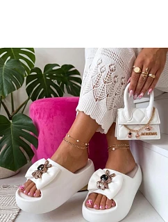 Klapky na platformě model 227248 Solea