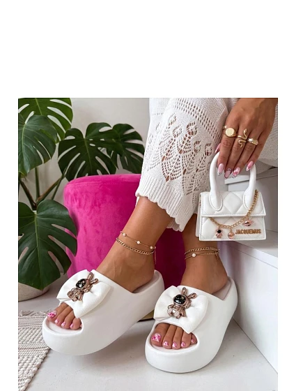 Klapky na platformě model 227248 Solea