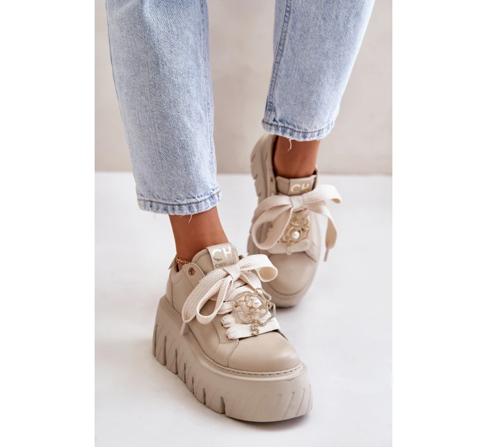 Dámské tenisky na masivní podrážce se zlatou ozdobou model 21672483 Béžové - CheBello